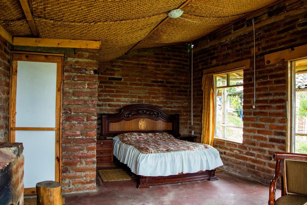 Cabañas y Glampings Balcon del lago Otavalo Exterior foto