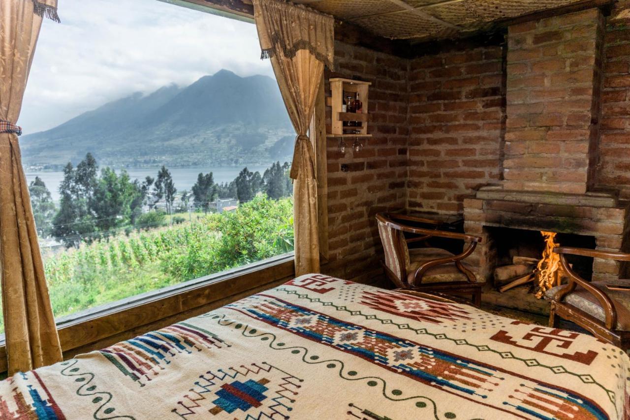 Cabañas y Glampings Balcon del lago Otavalo Exterior foto
