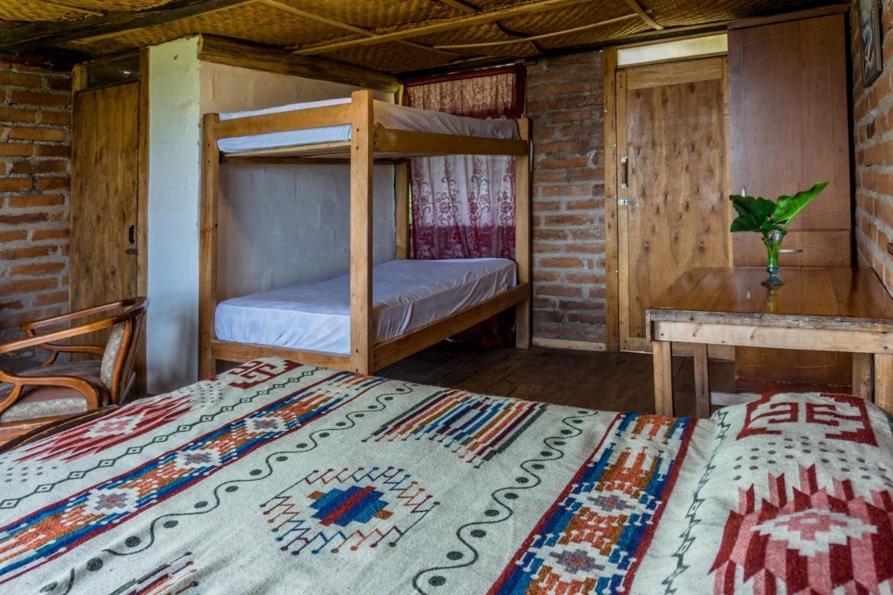 Cabañas y Glampings Balcon del lago Otavalo Exterior foto